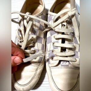 Louis Vuitton damier azur sneakers 9 women’s